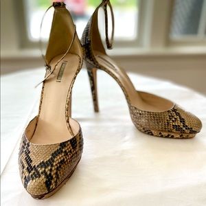 Giorgio Armani pumps